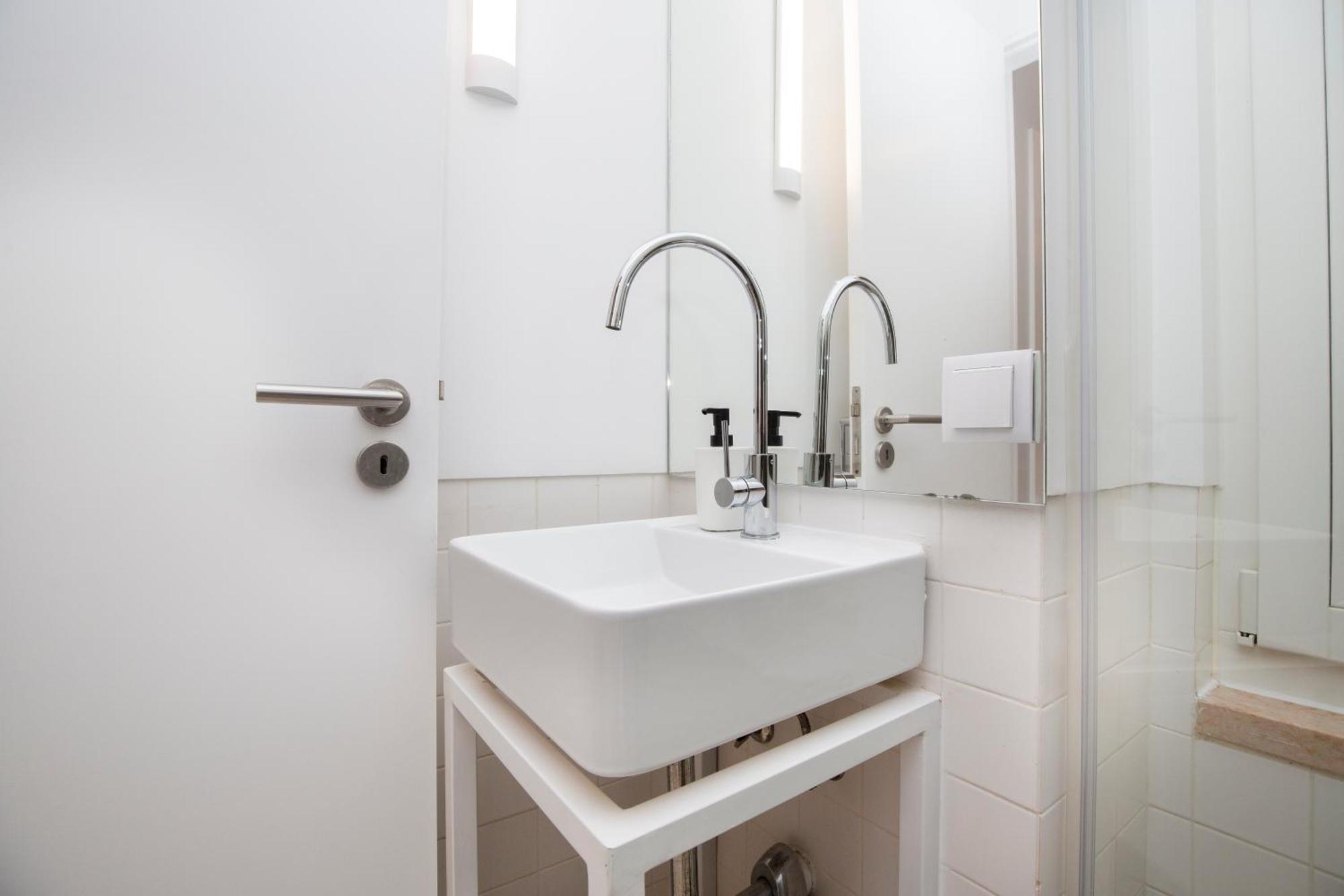 Live Like A Local @ Casa Da Esquina - Wifi & A/C Apartment Lisbon Exterior photo